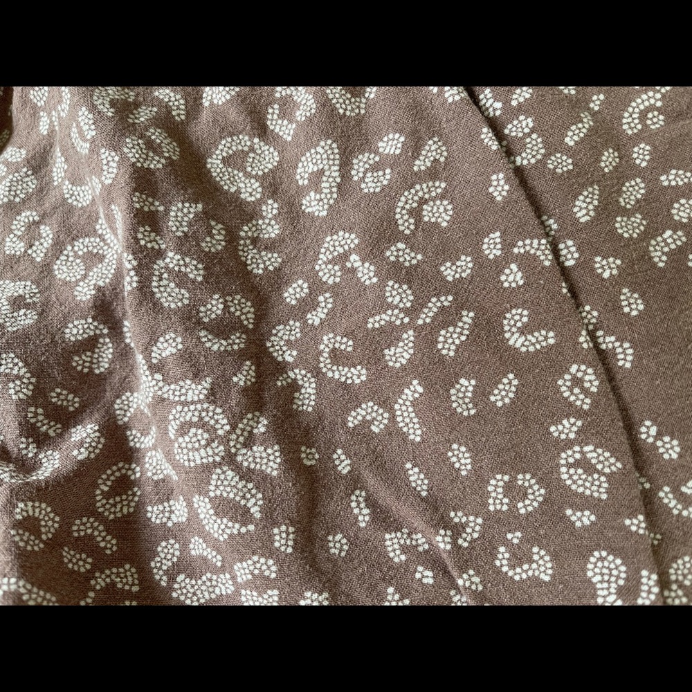 Universal Thread shorts - Picture 2 of 2